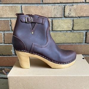 No. 6 5” high heel buckle clog boot